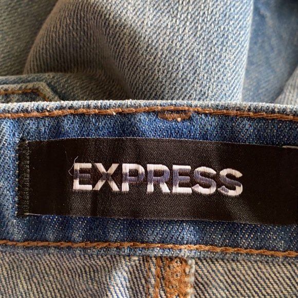 EXPRESS distressed jean mini skirt w/beading NWOT - Picture 5 of 7